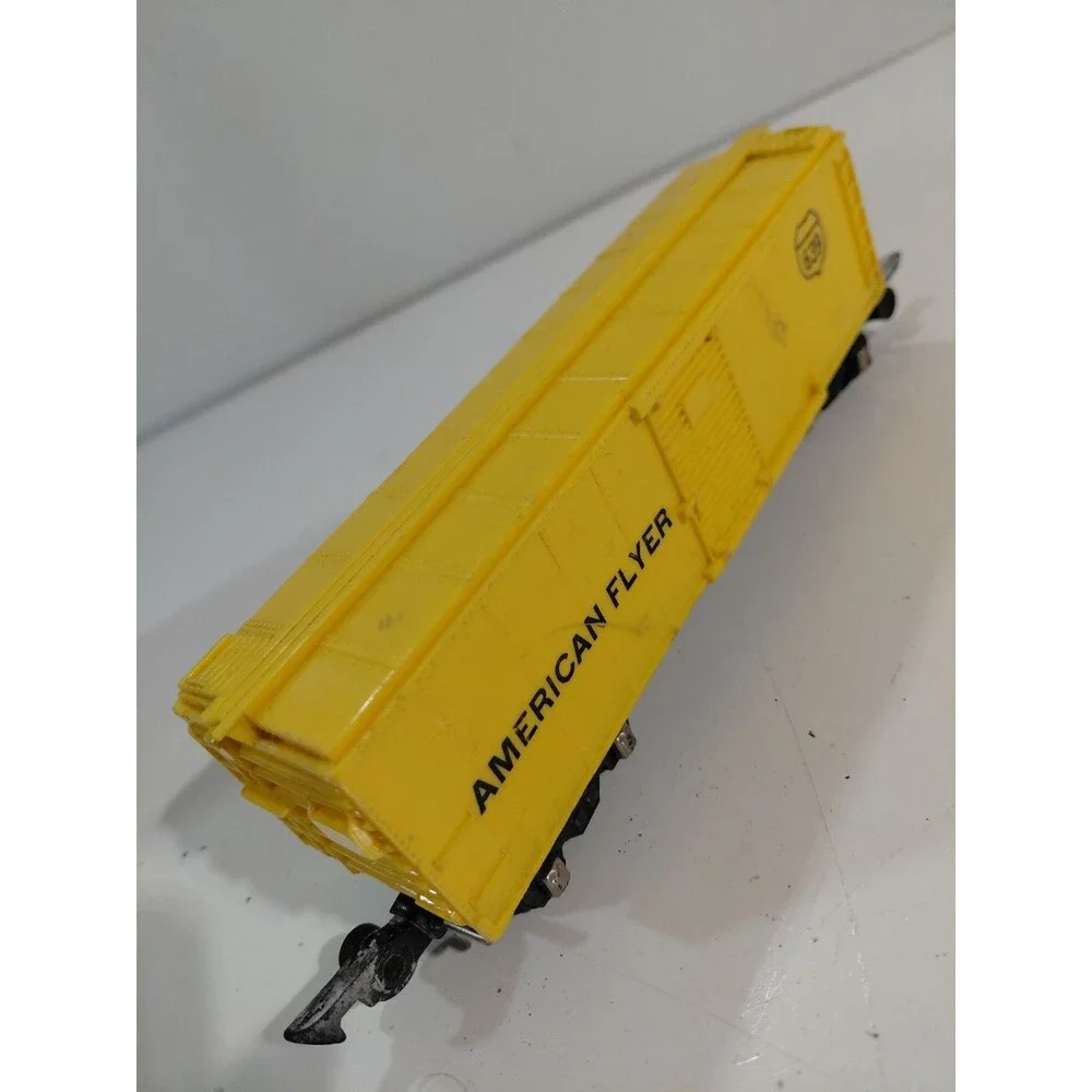 American Flyer 639 Electric Trains S Gauge Model Railroad Yellow Boxcar